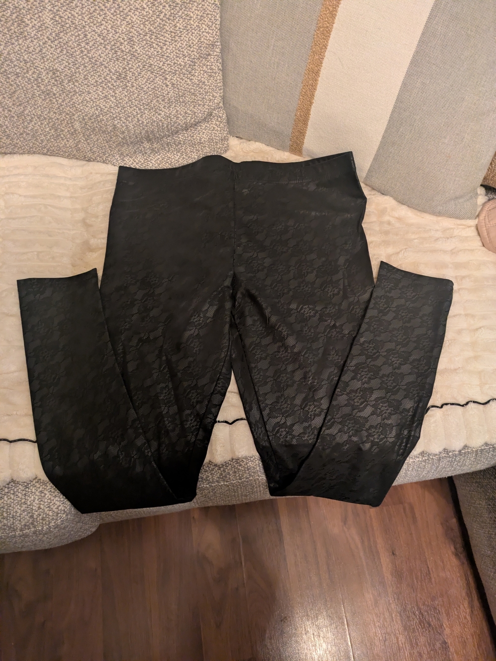 Black Lace-Pattern Faux Leather Leggings - Women
